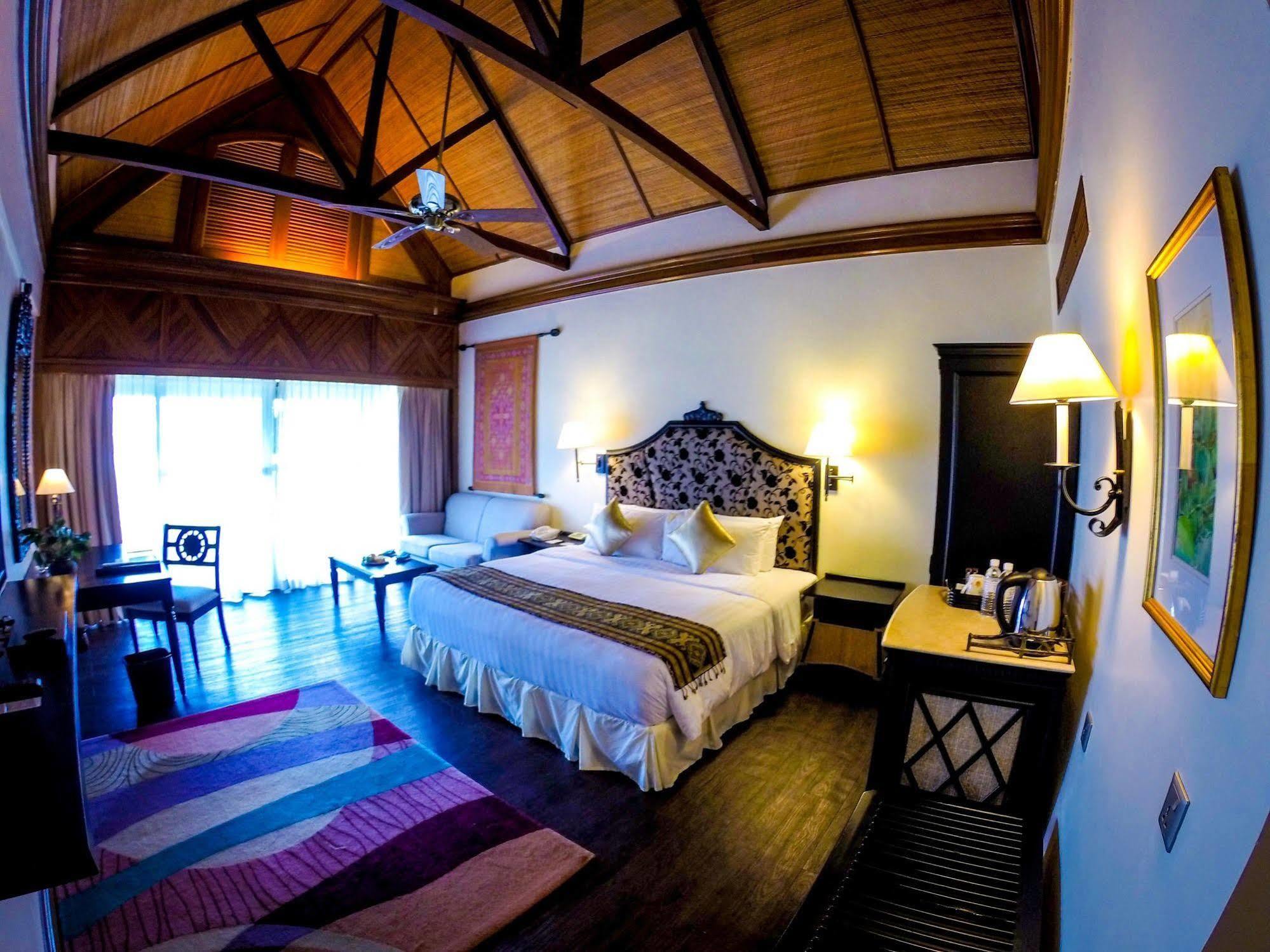 Villa At Nexus Resort & Spa Karambunai Kampong Bikasan Exterior foto