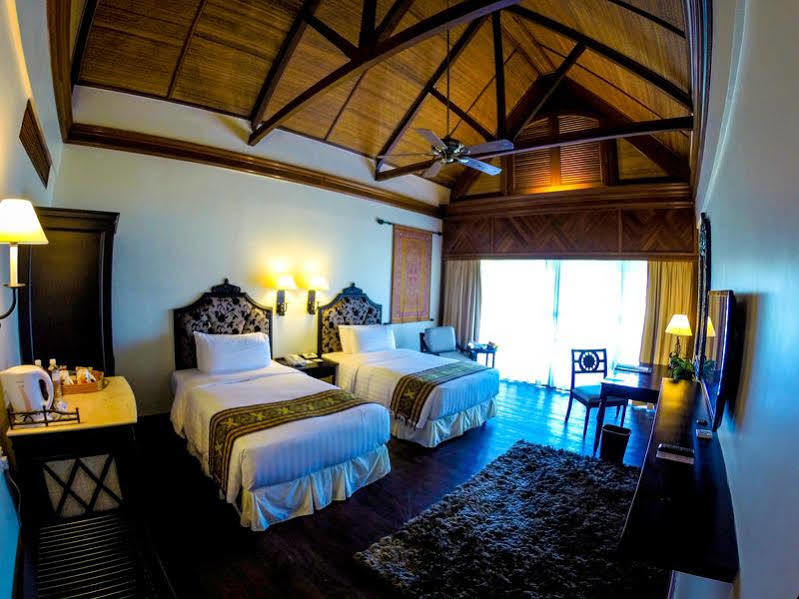Villa At Nexus Resort & Spa Karambunai Kampong Bikasan Exterior foto