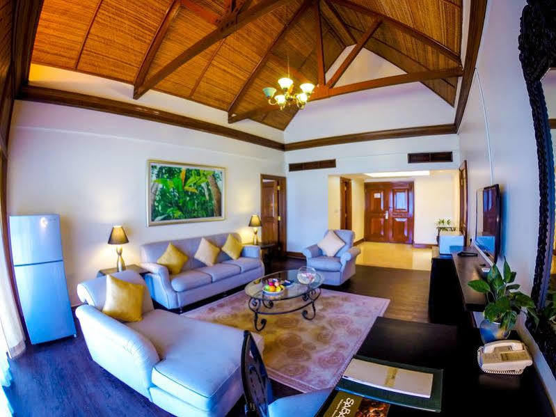 Villa At Nexus Resort & Spa Karambunai Kampong Bikasan Exterior foto